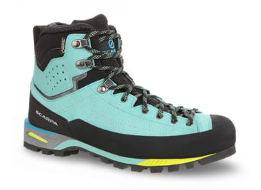 mountaineering boots sale